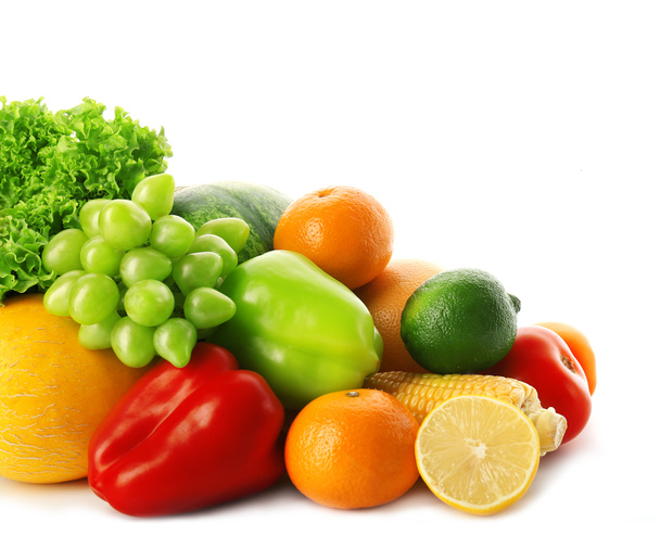 čerstvá zelenina a ovoce izolovaných na bílém - Fotografie, Obrázek