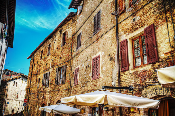 stary budynek w San Gimignano - Zdjęcie, obraz
