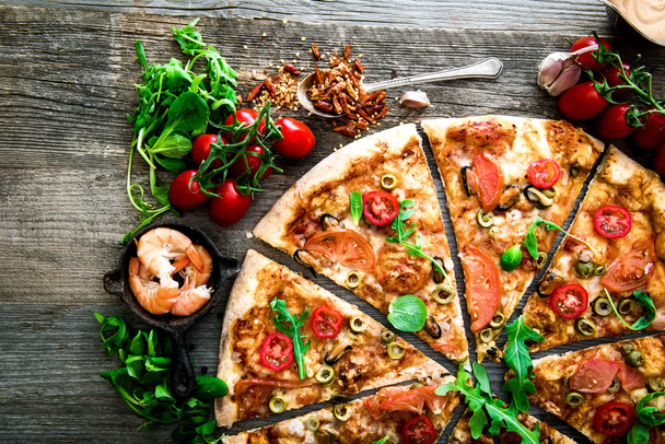 Pizza with various seafood - Foto, afbeelding