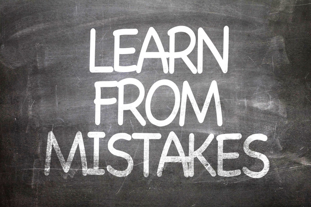 Leren van fouten op een schoolbord - Foto, afbeelding