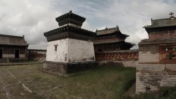 egy kis régi mongol buddhista templom komplex ősi kolostor Gyula Zuu buddhista kolostor - az egyik legrégebbi emlékek, Mongólia - Felvétel, videó