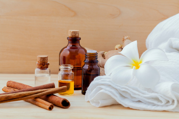 Spa Essential Oil - Natural Spas Ingredientes para aromather aroma
 - Foto, Imagem