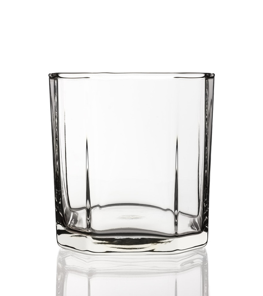 κενό γυαλί απομονωμένο σε λευκό φόντο - Φωτογραφία, εικόνα