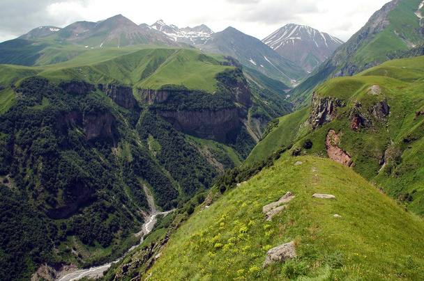 Georgian Military Highway, Caucasus - Foto, imagen