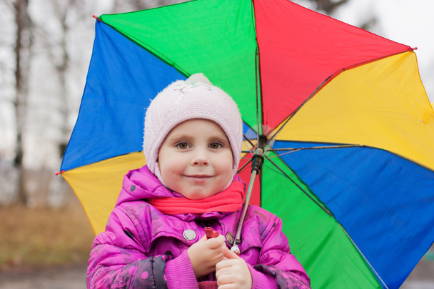 cute little girl with umbrella - Foto, afbeelding