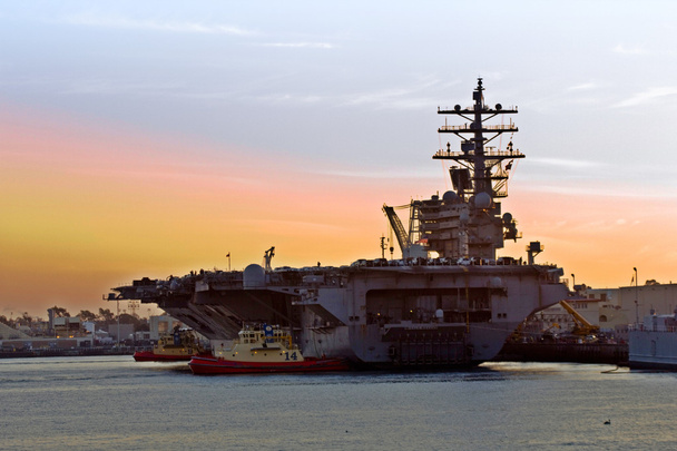 USS Рональда Рейгана
 - Фото, зображення