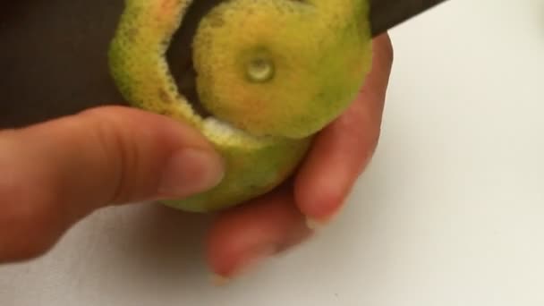 Cut Lemon And Arrange On Plates  - Materiaali, video