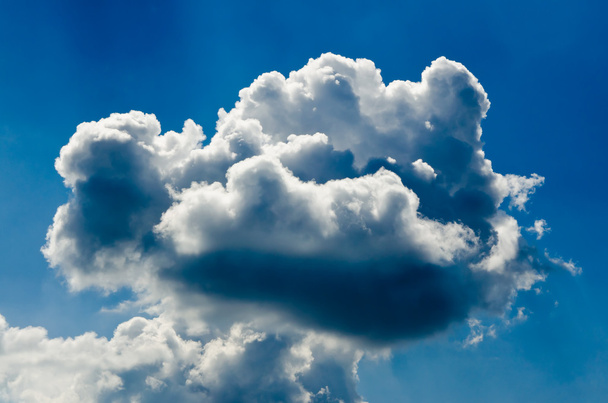 ανακούφιση όμορφη σύννεφα - Φωτογραφία, εικόνα