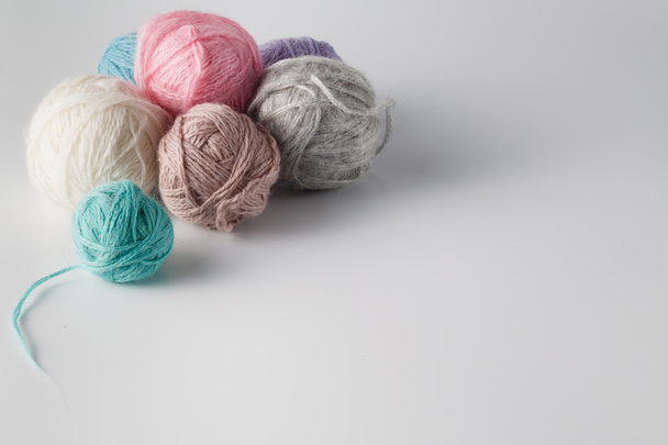 Clews of colored yarn - 写真・画像