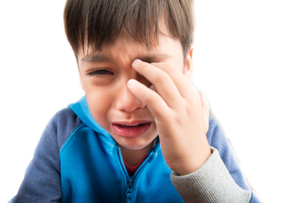 Mały chłopiec płacze z łza  - Zdjęcie, obraz