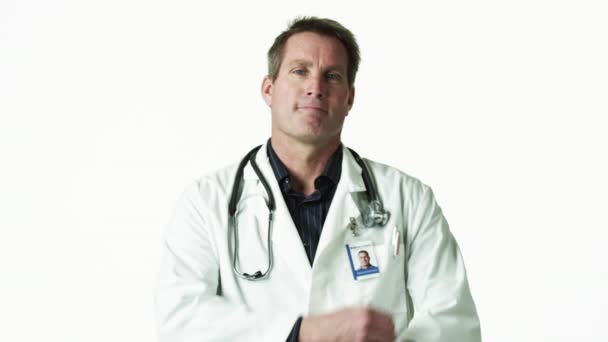 Male doctor with arms crossed - Filmagem, Vídeo