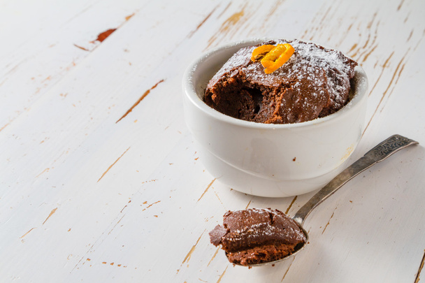 Chocolate orange muffin in white bowl - Zdjęcie, obraz