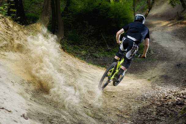 Mountainbike Downhill Action Sport - Фото, зображення