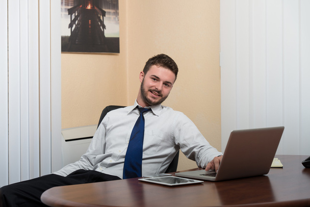 Businessman With Computer - Foto, Imagen