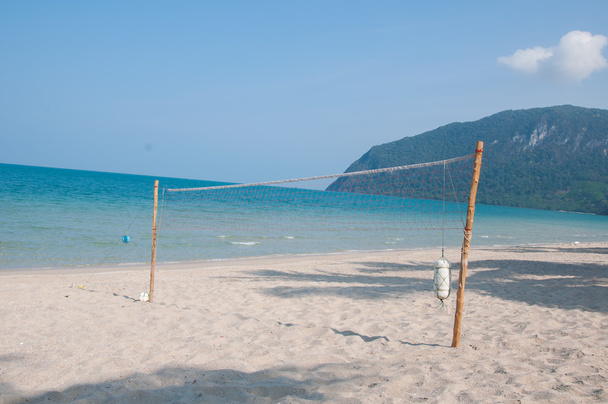 Volleybalnet op het strand - Foto, afbeelding