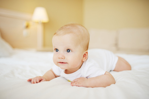 baby boy crawling on the bed - Photo, Image