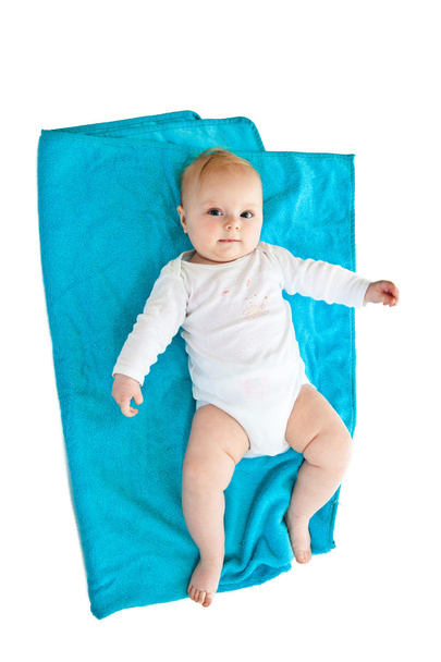 Beaufiful caucasico neonata isolato su bianco
 - Foto, immagini