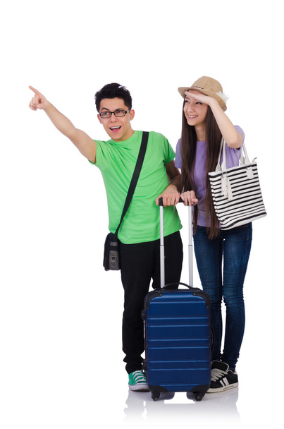 Ragazza e ragazzo con valigia isolata su bianco - Foto, immagini