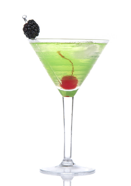 Green alcohol cosmopolitan martini cocktail - Photo, Image