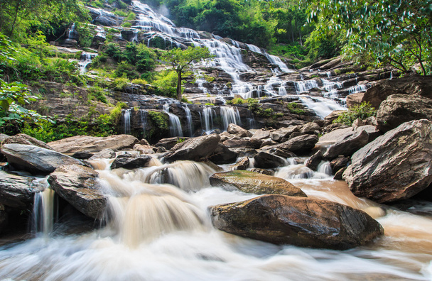 Mae Ya waterfall - Φωτογραφία, εικόνα
