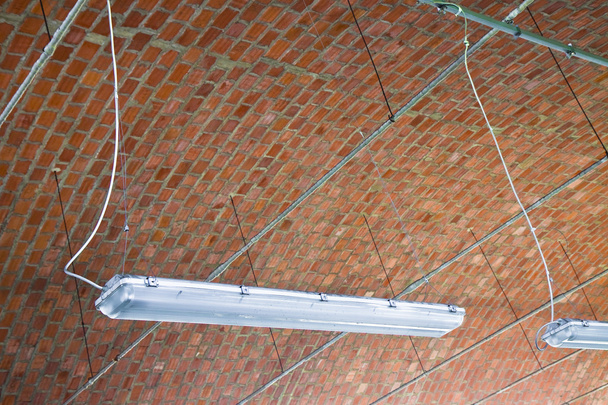 Bir depo kullanılan bir binanın beşik tonoz - Fotoğraf, Görsel