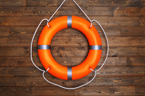 life buoy on wall - Foto, imagen