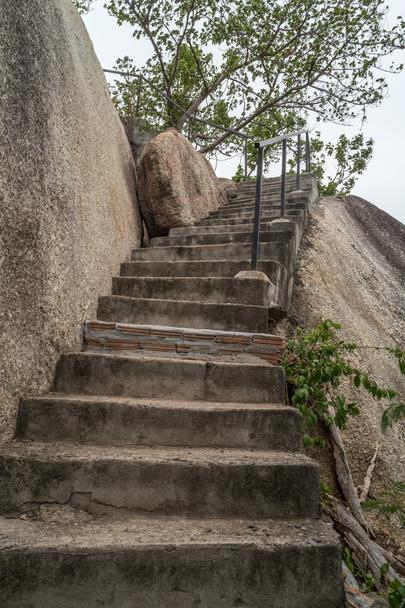 eski beton merdiven - Fotoğraf, Görsel