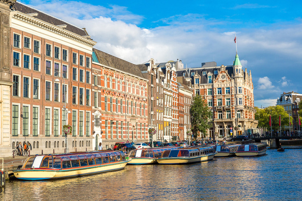 Amsterdam canales y barcos, Holanda, Países Bajos / Holanda
. - Foto, imagen