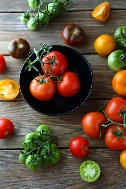 mix van rijpe tomaten - Foto, afbeelding