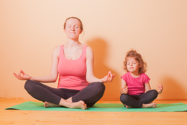 Wellness yoga exercises - Foto, immagini