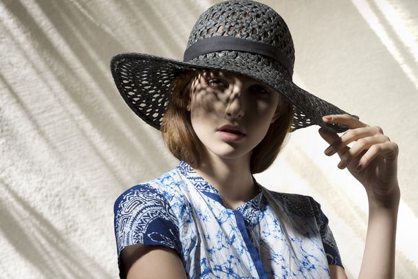 stunning girl with hat - Fotografie, Obrázek