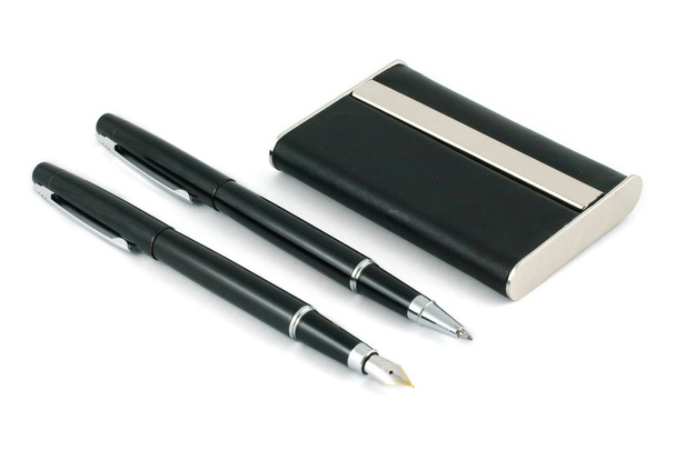 Дві чорні ручки та візитні картки
 - Фото, зображення