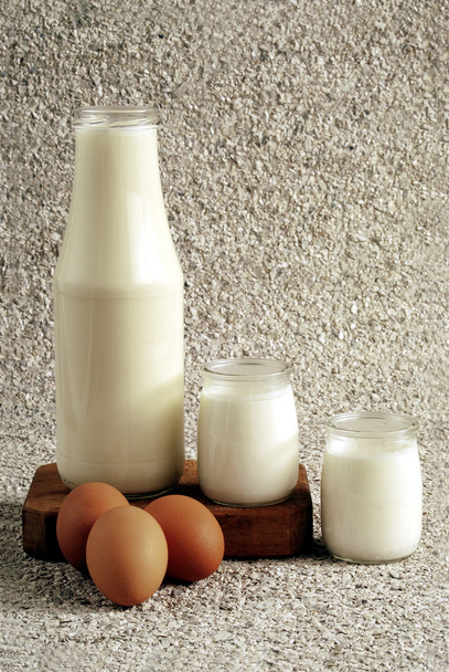 молочне і яйця
 - Фото, зображення