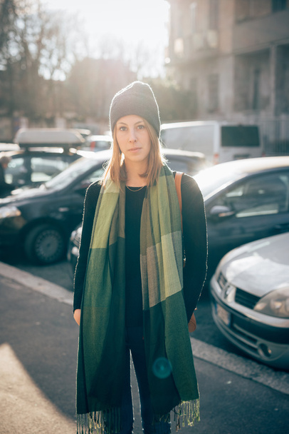 Hipster sporty blonde woman in city - Photo, Image