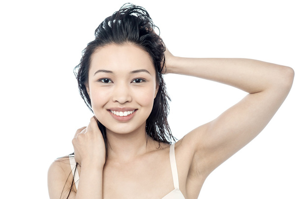 woman posing in wet hair - Foto, imagen
