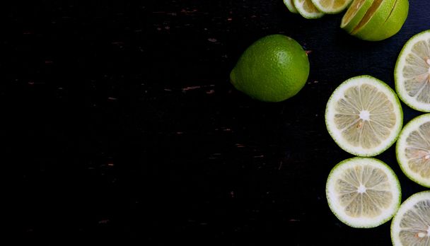 groene citroen segmenten - Foto, afbeelding