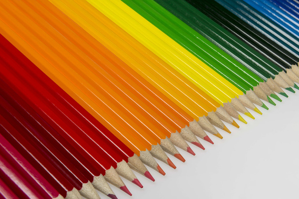 колекція кольорового дерев'яного олівця
 - Фото, зображення