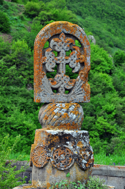 oscilační sloupec. tatev klášter v Arménii - Fotografie, Obrázek