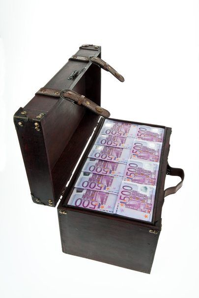Chest with euro banknotes. financial crisis, - Foto, Imagem