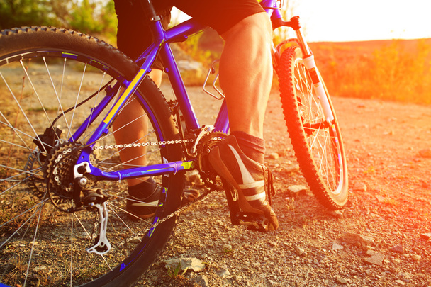 Mountain Bike cyclist riding outdoor - Foto, Imagen