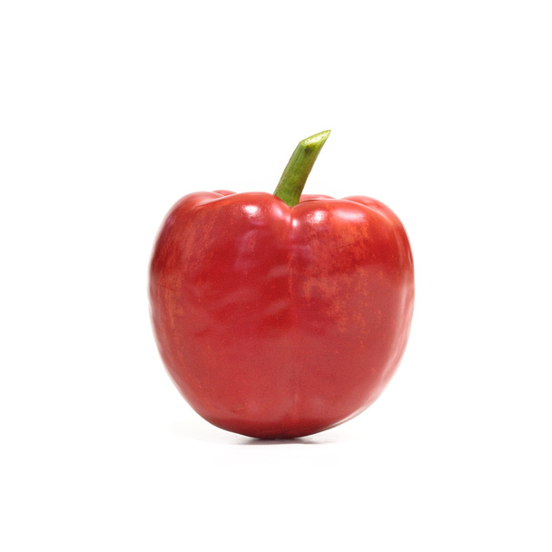Červenou papriku na bílém pozadí (zelenina) - Fotografie, Obrázek