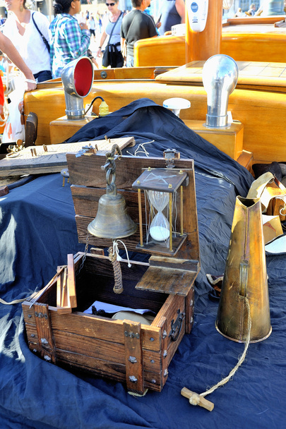 alte segelschiffe im alten hafen von marseille angedockt - Foto, Bild
