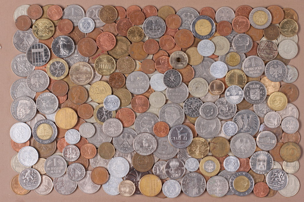 eine Sammlung alter Münzen aus aller Welt - Foto, Bild