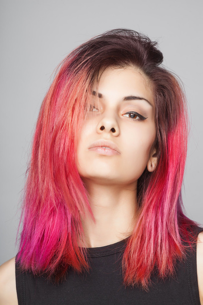 Beauty Fashion Model Girl with Pink Hair. Colourful Hair. - Fotoğraf, Görsel