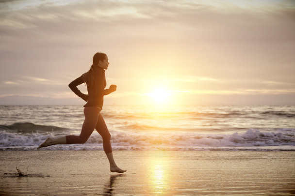 nő fut - Fotó, kép