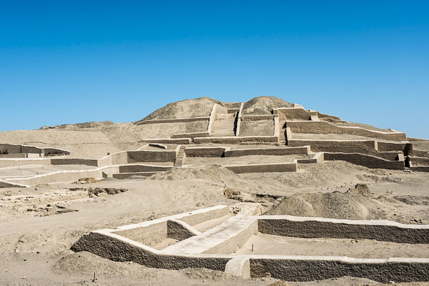 Cahuachi piramisok - Fotó, kép