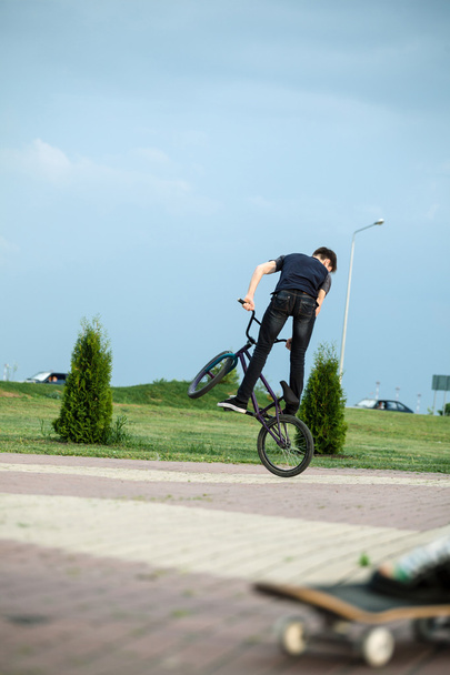 teenager on a bicycle - Photo, Image