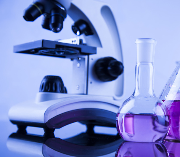 Tıbbi Laboratuar, araştırma ve deney mikroskobu - Fotoğraf, Görsel