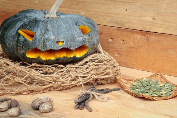 Хэллоуин тыква, Хэллоуин тема на деревянном фоне
 - Фото, изображение
