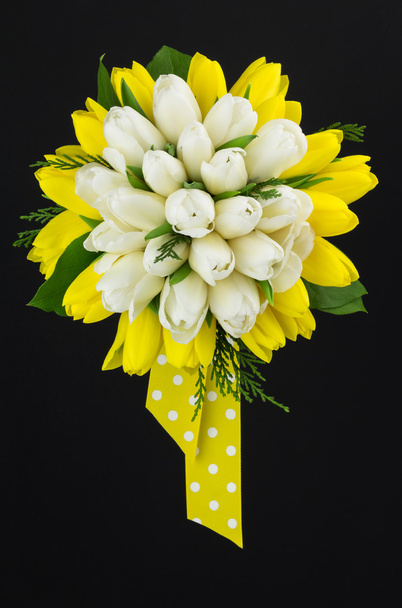 Bouuet tulipa amarela e branca
 - Foto, Imagem
